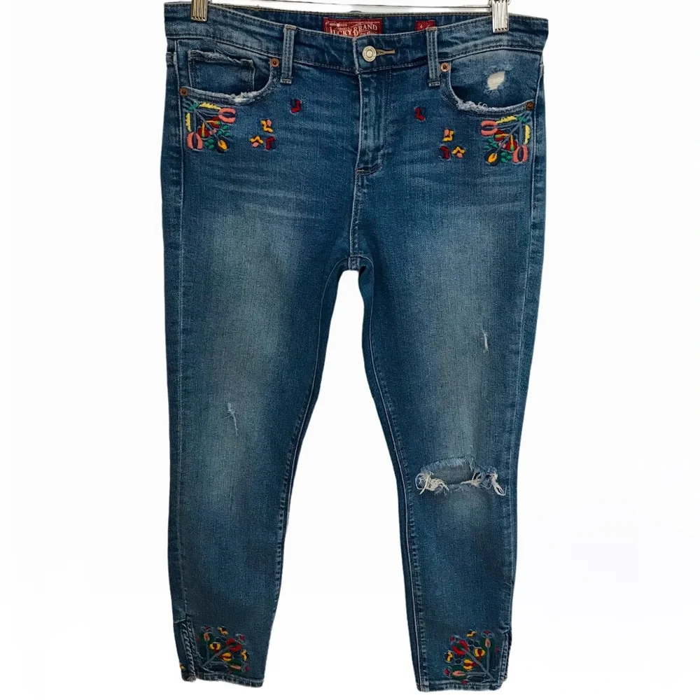Lucky Brand Vintage Ava Embroidered Distressed Jeans - 4/27 - Picture 4 of 16